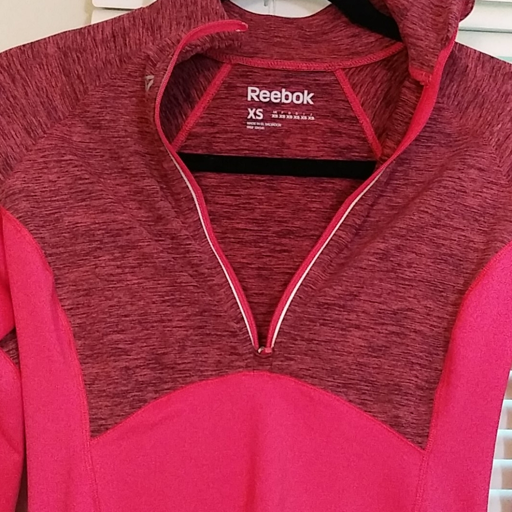 Bundle 5 for $20 Reebok work out top - Picture 3 of 5